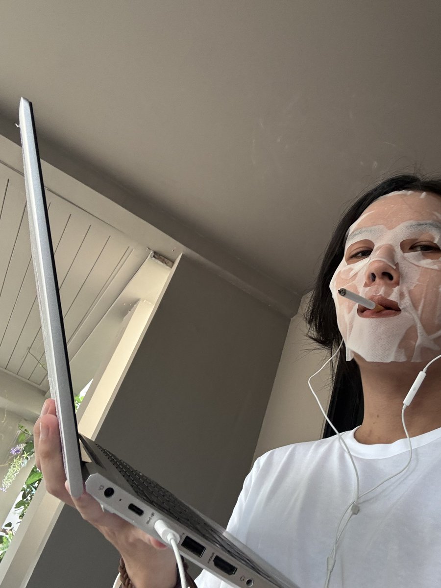 GM
Gmonad 💜 

 Happy weekend, Touch Some Grass