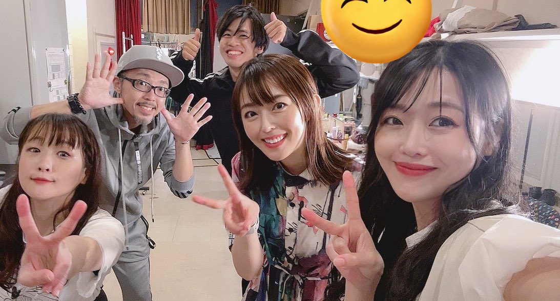 #奥様な魔女
5公演目が終了しましたー！！
ご来場ありがとうございました🙇
笑い声がたくさんありとても嬉しかったです☺️
夜公演は18時からです！お待ちしております！！