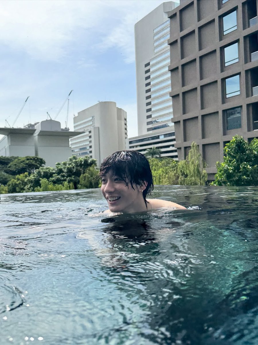 ninihaseyo's tweet image. from this                                                to this