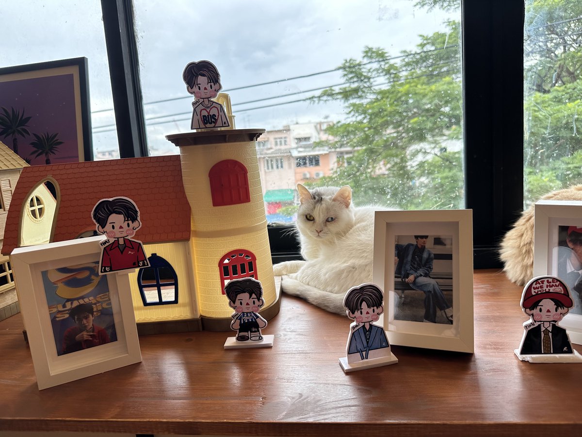 Patsnnn's tweet image. น้องๆรออยู่นะค้าบ แวะมาหากันเยอะๆน้า
วันนี้มีเป่าเค้ก และจับ lucky draw ด้วยคับ
เค้กอร่อยมาก มากิงเค้กด้วยกันนะค้า 💜

📍: Shibainu Story 🦊☘️
🕚: 11:00-20:00 
🎂: เป่าเค้ก  |17:00 
🎁 : Lucky draw |18:00 

#THAIchayanon 
#21stShiningTHAIstory