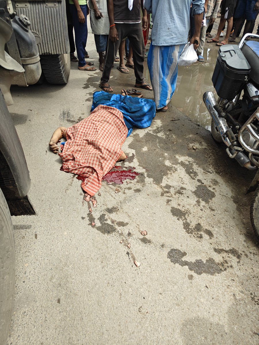 मिर्जापुर जनपद थाना कोतवाली देहात के अंतर्गत  मुंहकुचवा 112 नंबर पुलिस की आवश्यकता है तत्काल पुलिस सहायता चाहिए 
<a href="/112UttarPradesh/">Call 112</a> <a href="/Uppolice/">UP POLICE</a> 
9005404084