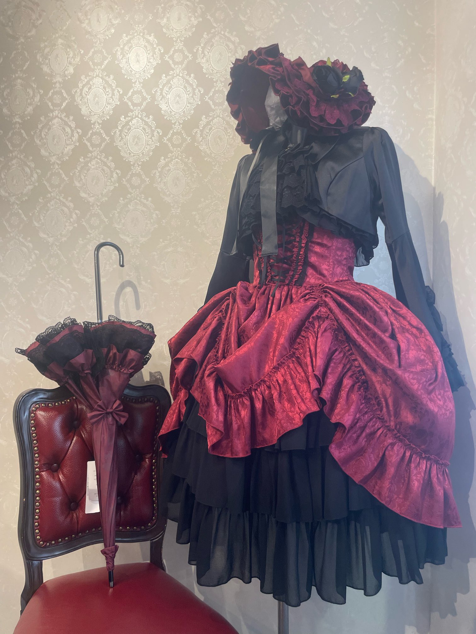 ATELIER PIERROT アトリエピエロ　マント　ローブ ATELIER-PIERROT／Amabile Puff Sleeve Dress（黒×黒）