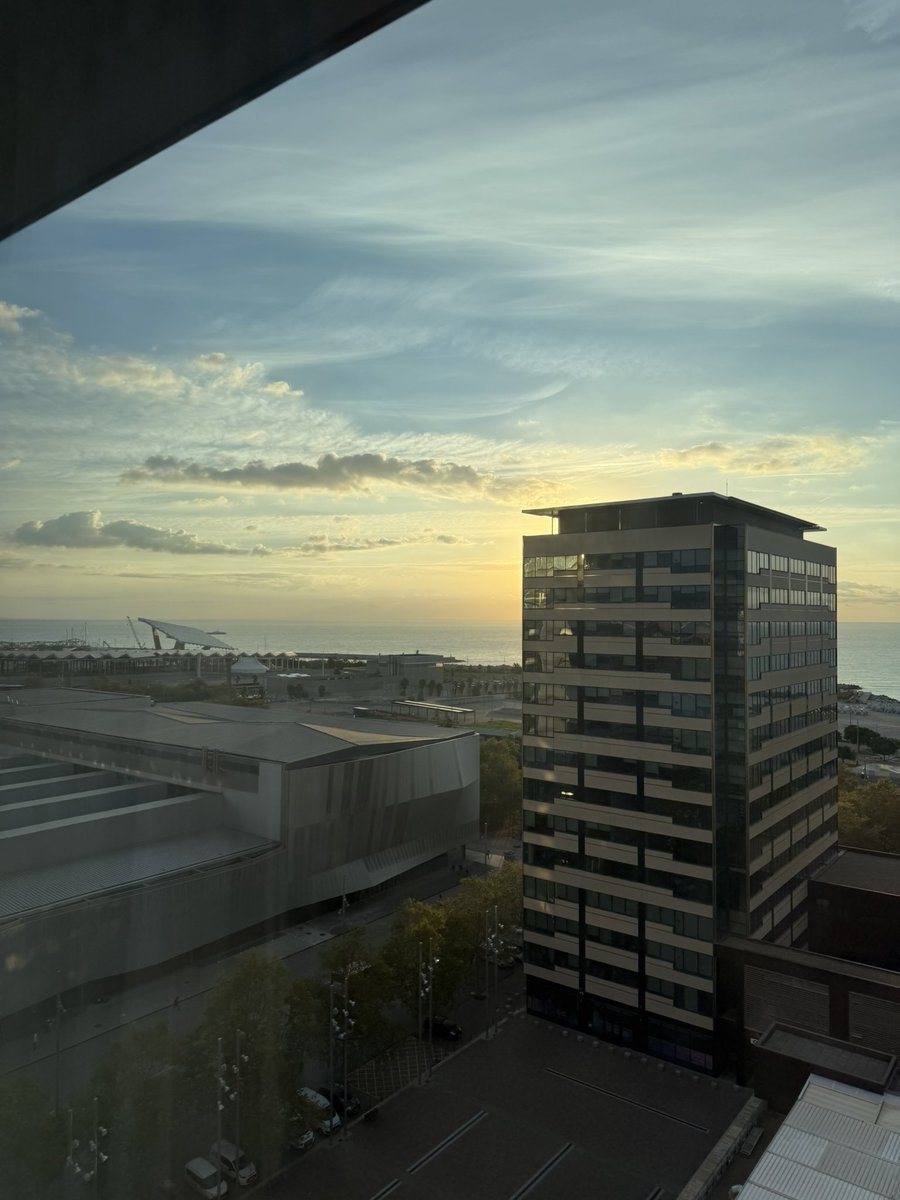 It has been a pleasure to host you for #ECTRIMS25.
The whole <a href="/cemcat_em/">Cemcat</a> team wishes you a safe trip back and a restful weekend. Looking forward to seeing you in #Toronto next year (my second favourite city!)