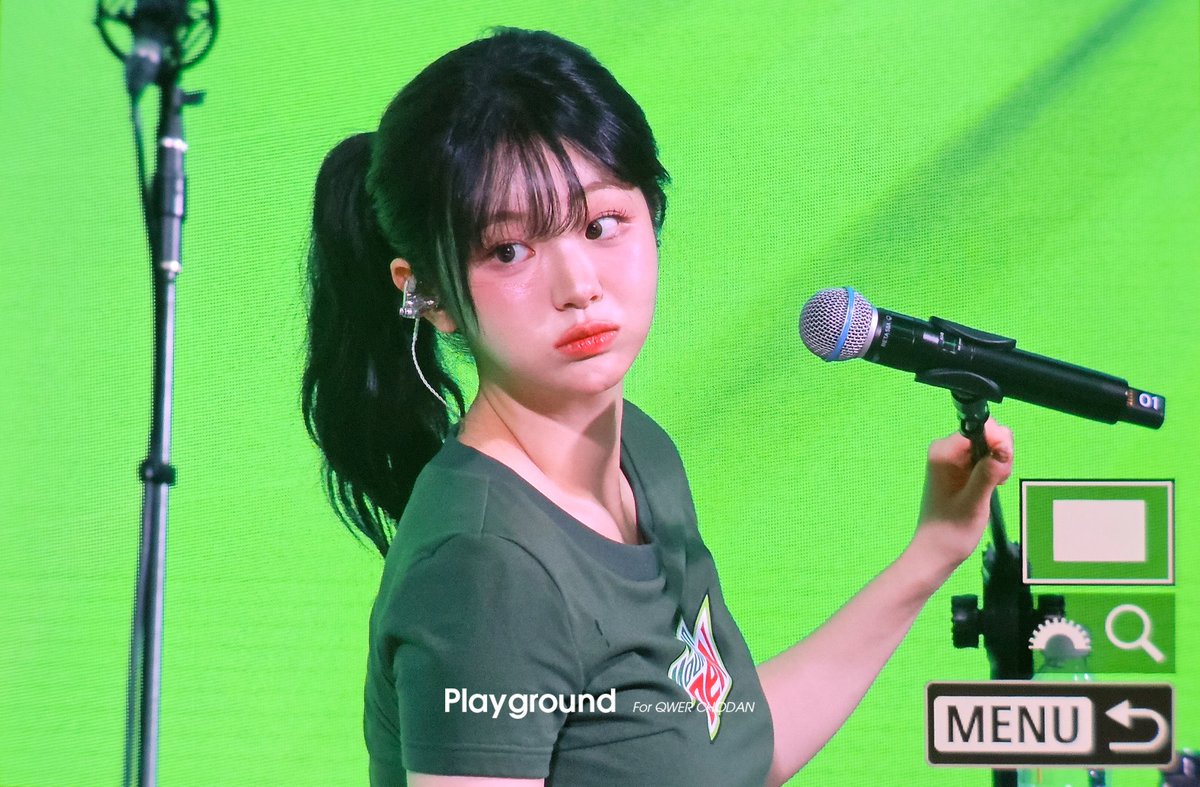 playground_1101's tweet photo. 250927 PMPS 쵸단 pre
#QWER #쵸단 #chodan https://t.co/Otxu3sXndB