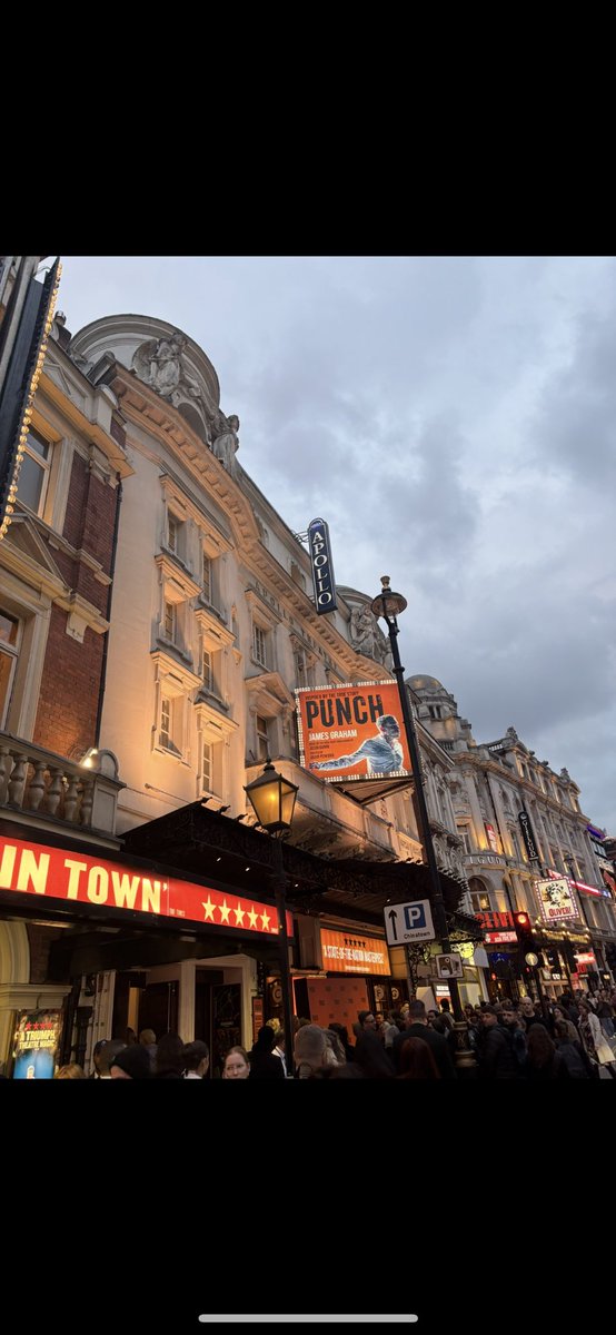 stephsirr's tweet image. Press night for Punch at the Apollo - so proud of Team Playhouse @NottmPlayhouse