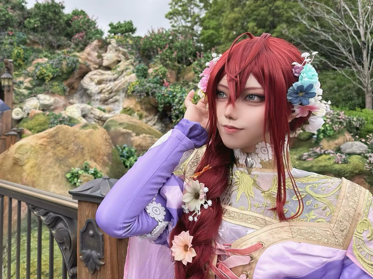 cosplay / twst / 🌹

念願のFSでした😊

#Dハロ仮装2025 #Dハロ仮装
