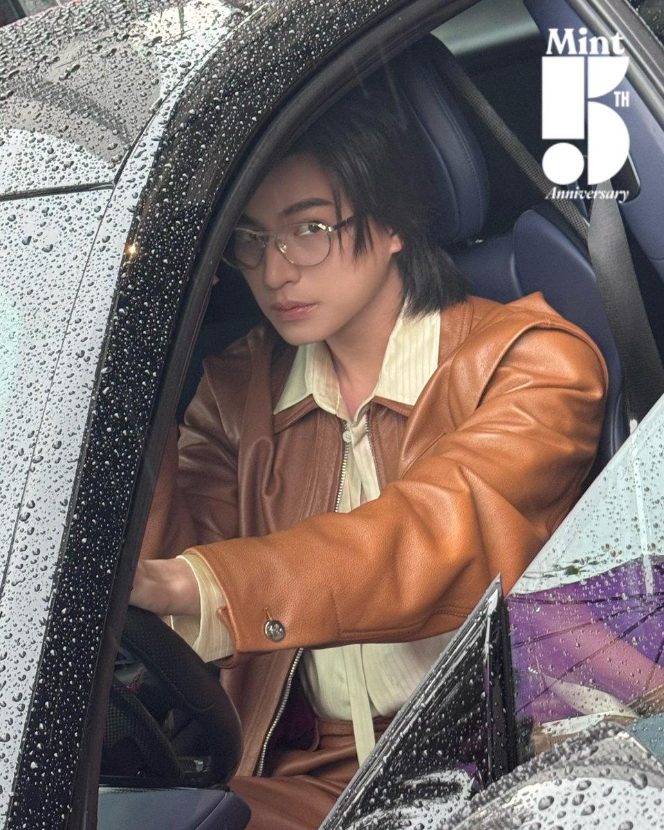 mintmag_th's tweet photo. เตรียมซิ่ง!#MintReports ส่งตรงโมเม้นต์เท่ของหนุ่ม #กลัฟคณาวุฒิ ก่อนที่จะเดินทางไปร่วมชมแฟชั่นโชว์ FERRARI คอลเล็กชั่นใหม่ Spring Summer 2026 ที่จะจัดขึ้นในวันนี้ ณ กรุงมิลาน ประเทศอิตาลี 💚

GULF WITH FERRARI STYLE
#GulfxFerrariSS26 
#Ferrari 
#FerrariSS26 
#FerrariStyle 
#MintMagTH