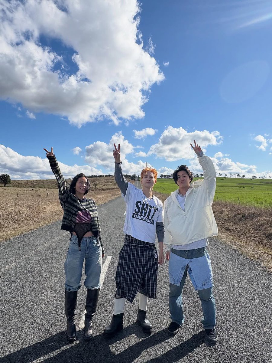 EXOGlobal's tweet photo. [OTHER] 250927 kota_boy814 Instagram Update with #SUHO 

“I had the opportunity to model in EXO SUHO’s new music video “Who Are You” 😁 Please check it out!”

#EXO #엑소 @weareoneEXO https://t.co/6GR0FCqmkd