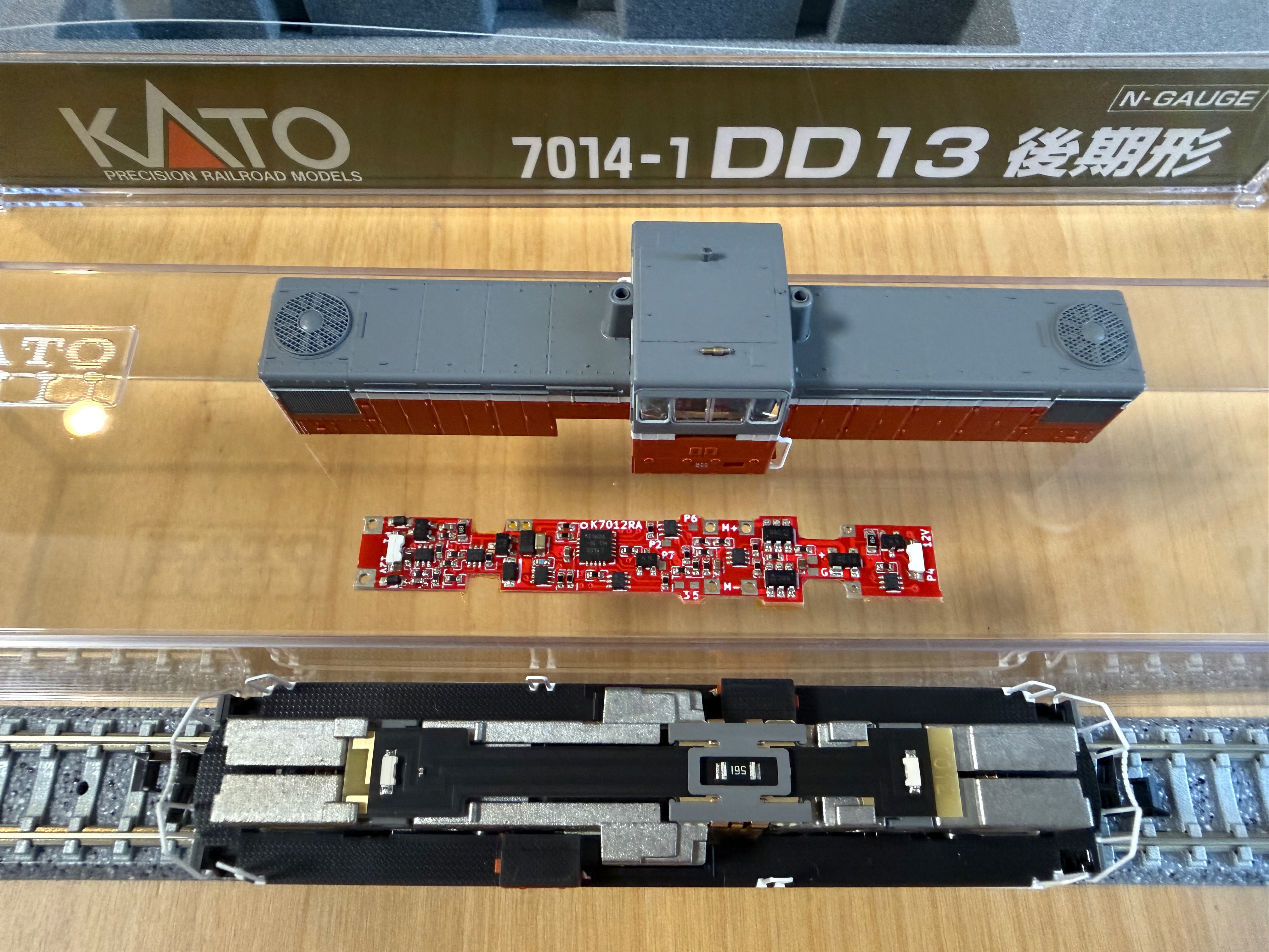 KATO DE10・DD13★ KATO DE10・DD13☆ DCC for a Kato DE10