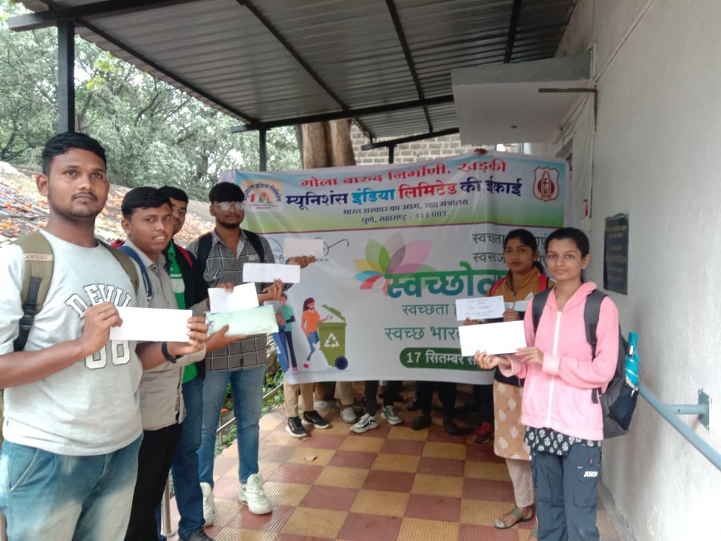 AFK_MIL's tweet photo. Essay writing and slogan competition is organised for AFK employees, apprentices on Swachhotsav, as part of Swacchta Hi Seva-2025.

#SwachhataHiSeva2025
#Swachhotsav

@SwachhBharatGov
@SwachhBharat
@MoHUA_India
@MoJSDDWS https://t.co/yaA1fwOaIf