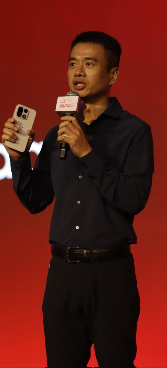 Im liking this color 🤩 <a href="/RobinLiuOnePlus/">Robin Liu</a> 

Excited as hell to have an hands on !