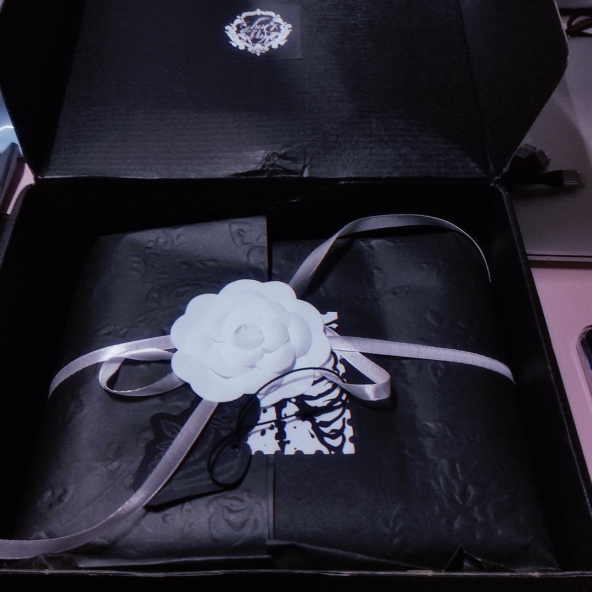 hunshuicheche1's tweet image. ♡♡♡
收到了特别漂亮的礼物!!!!!!!!!😭💕