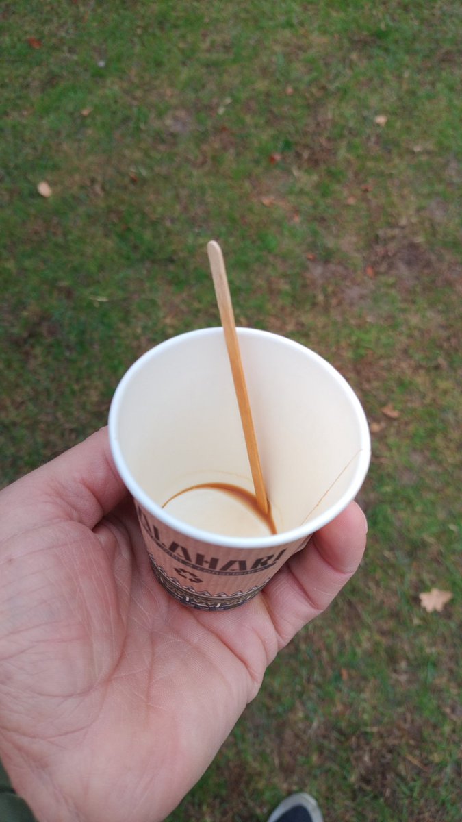 JansenEJG's tweet photo. @Eric_vd_M @RKVVBergeijk Jawel. Een goeie straffe bak koffie.... 😎☕ https://t.co/WGWfXcaZTs