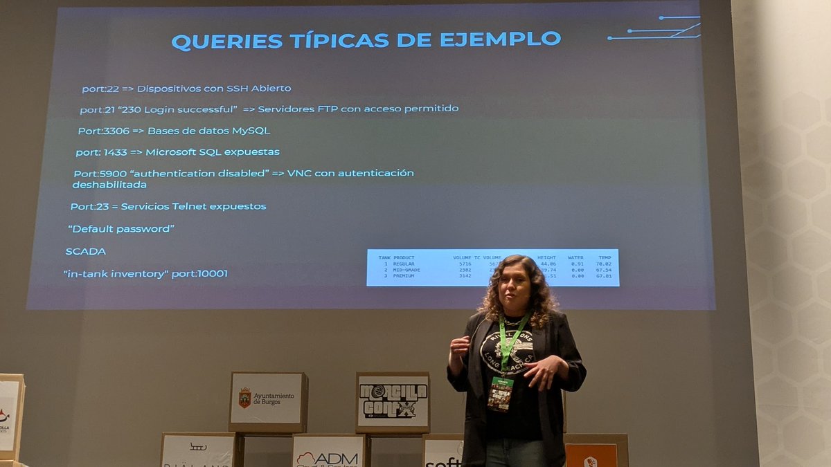 devfesteando's tweet image. #Queries típicas.
"La gente no es consciente de su propia red, ni de los puertos que pueden tener abiertos"
#MorcillaConf