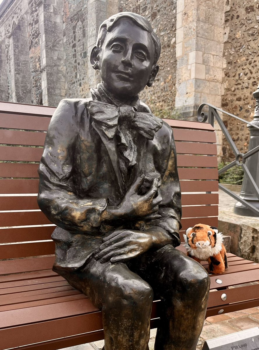 Happy Saturday everybody! Nobody guessed who was in last week’s photo, so here’s another pic of the same person.. 🐯

#TopTigerTime