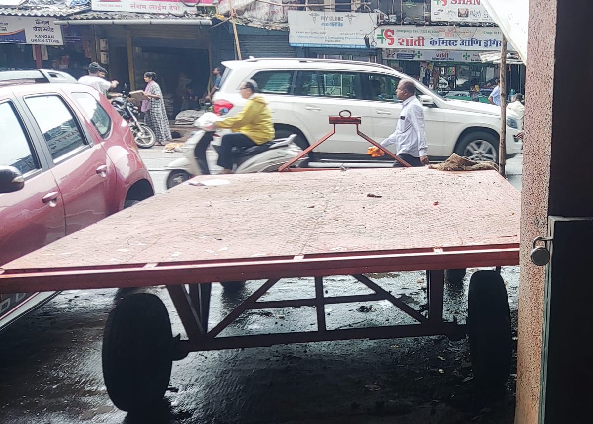 Trolly kept infront of VHP's Sanskruti Bhavan at Pt Deendayal Upadhyaya Rd,Dumping Road,Mulund West by miscreants.
Entry is blocked.pl removed immediately.<a href="/MumbaiPolice/">मुंबई पोलीस Mumbai Police</a> <a href="/MTPHereToHelp/">Mumbai Traffic Police</a> <a href="/mybmc/">माझी Mumbai, आपली BMC</a> <a href="/mybmcSWM/">BMC SWM</a> <a href="/KiritSomaiya/">Kirit Somaiya</a> <a href="/MulundPS/">मुलुंड पोलीस ठाणे - Mulund PS Mumbai</a>