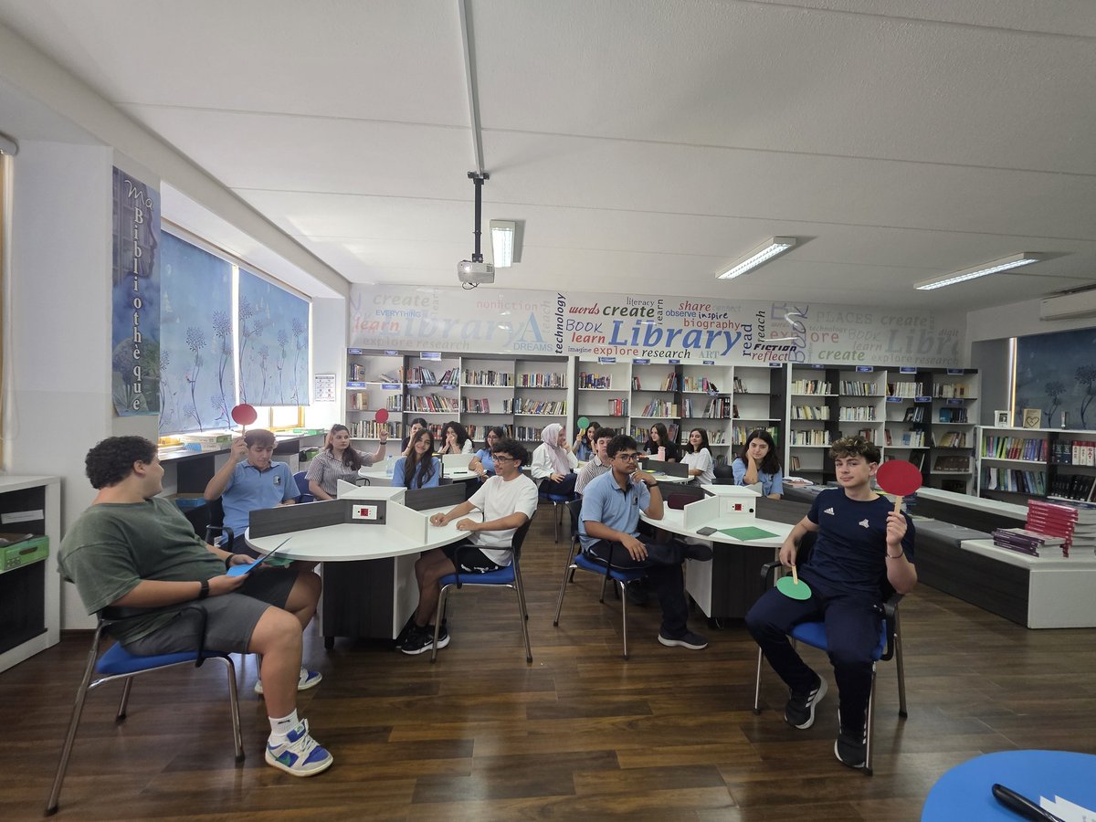 fatimazein_az's tweet image. Our IBDP1 students went on a treasure hunt activity!
They explored clues to uncover whether statements about the Extended Essay were facts or myths. A fun &amp;amp; interactive way to strengthen their EE knowledge! 
#IBDP #ExtendedEssay #TreasureHunt @Hhhsinfo @Naghamabouali1 @ea_rania