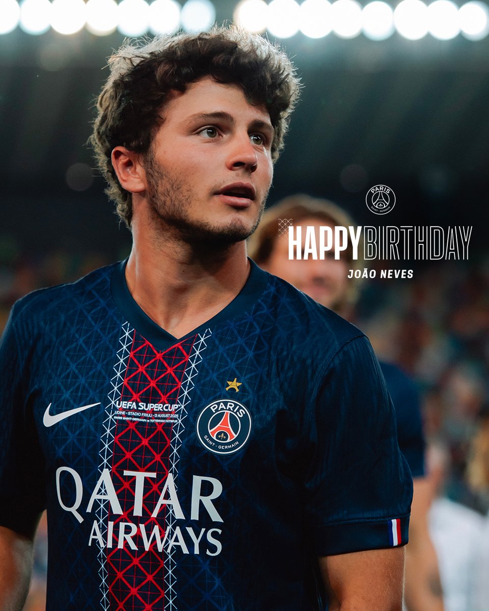 Joyeux anniversaire ! 🥳❤️💙

João fête ses 21 ans aujourd'hui. 🫶