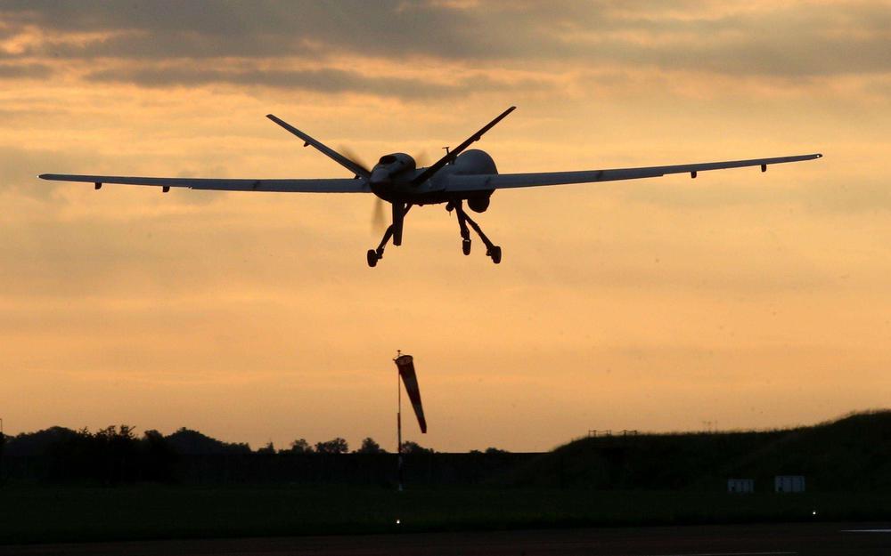 #Guerre_du_M23: Ce samedi 27 septembre 2025 matin, une frappe aérienne a ciblé les positions des rebelles M23 et ses alliés à Nzibira, territoire de walungu, en province du #Sud_Kivu d’après nos sources locales.

Une ambulance médicale a, aussitôt quitté urgemment nzibira pour