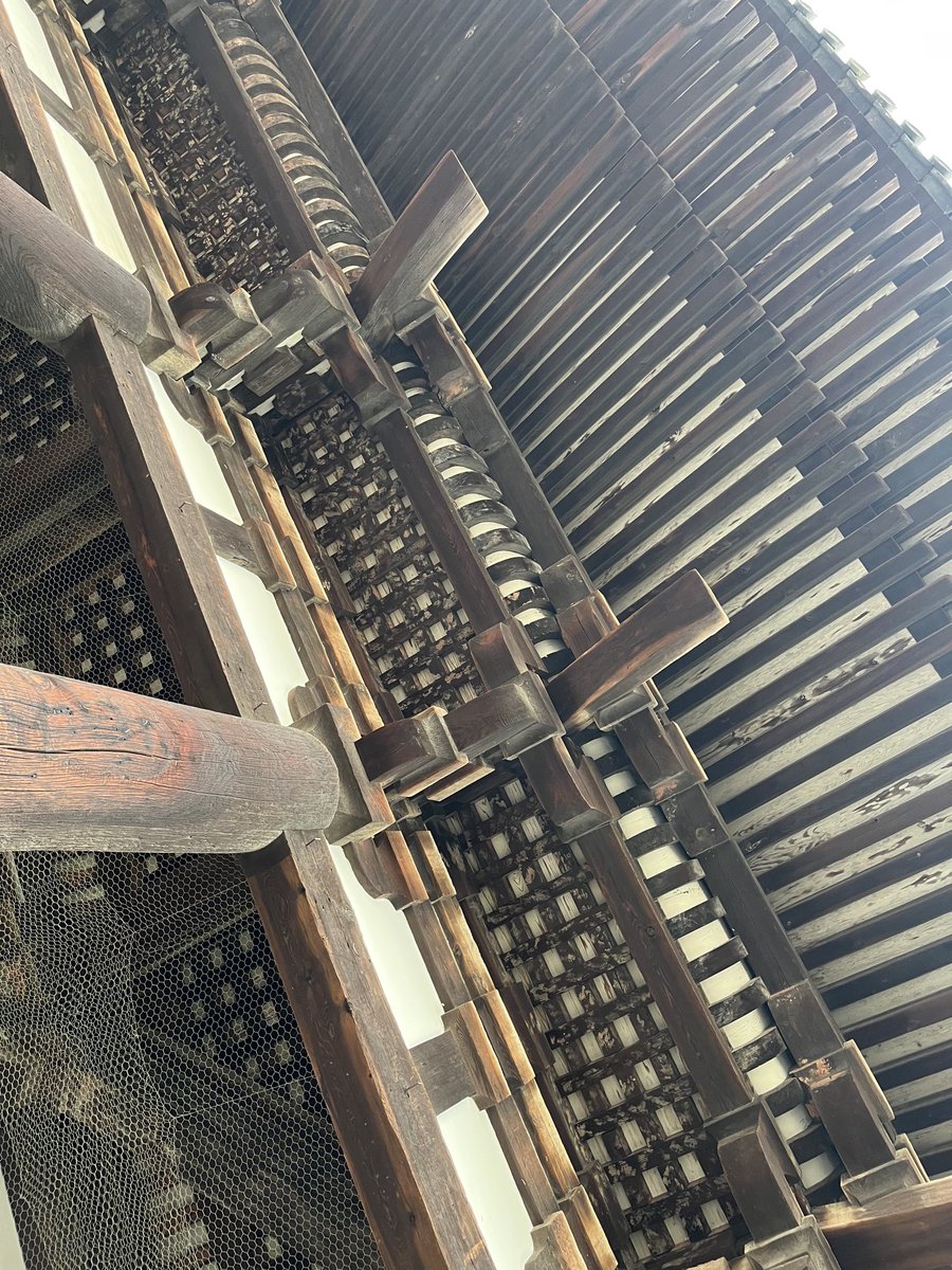 東金堂は気持ちが落ちつく場所の一つ。