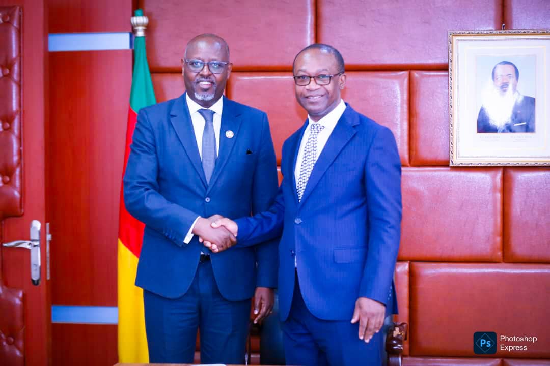 🇨🇲🤝 Coopération renforcée MINPMEESA–FIDA autour de l’entrepreneuriat agropastoral et agroalimentaire.
Le 25/09, le Min. Achille BASSILEKIN III a reçu M. Éric RWABIDADI, Dir. FIDA Afrique Centrale.

#PME #Agropastoral #Agroalimentaire #FIDA #MINPMEESA #EntrepreneuriatRural