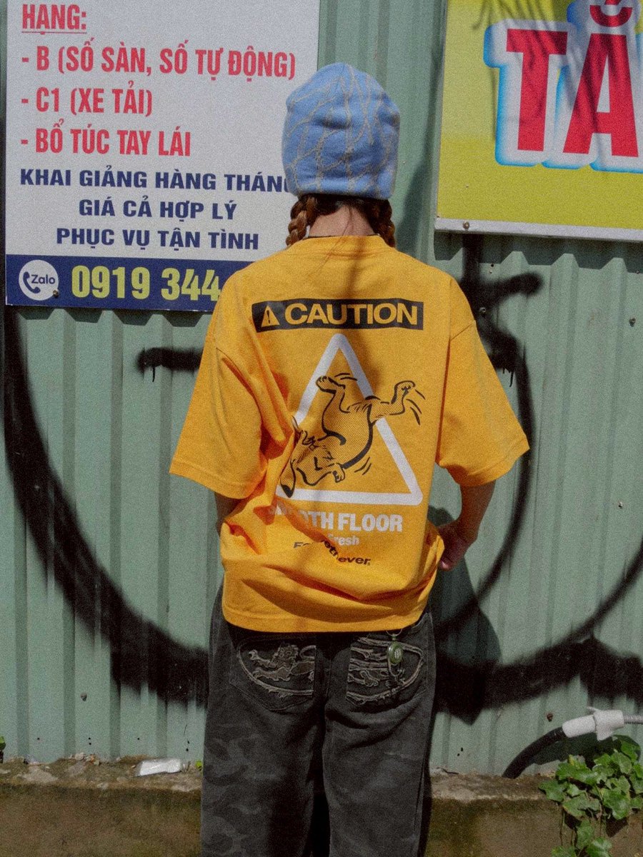 forget_never_'s tweet image. 2025 AUTUMN COLLECTION
“DANCE OF DISTRUCTION”🔥

踊りの神・シヴァが舞う「破壊のダンス」と、現代のBREAK DANCEが交差する。
「壊すことから始まる自由」― 破壊と再生、そのエネルギーを纏うコレクション。

🗓️On sale Now💥💥

▼STORE
forgetnever.stores.jp