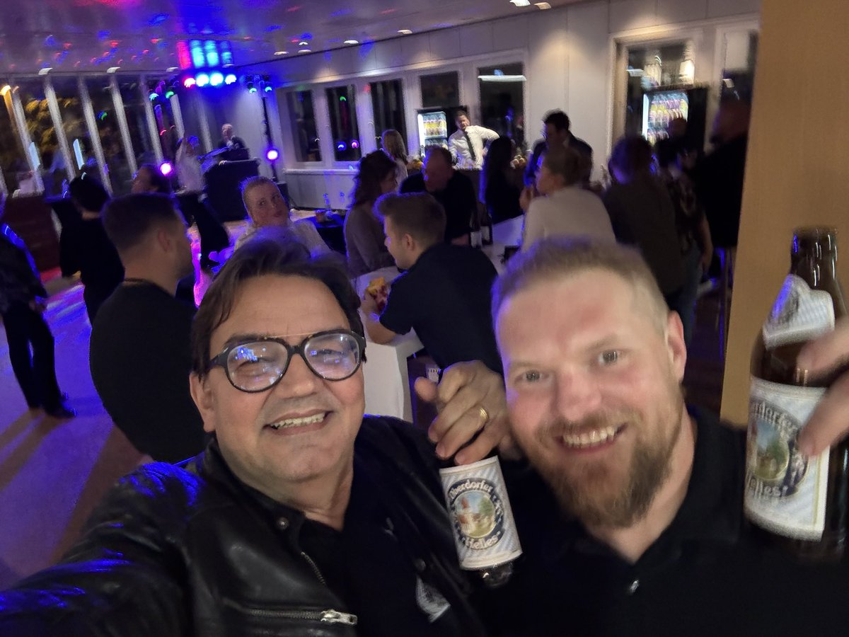 #teambayer get ready for the #GenAI Vibe Coding #Hackathon with <a href="/Bayer/">Bayer AG</a> Gastronomie and his One&amp;Only Jan Oerkermann and <a href="/BayerPharma/">Bayer | Pharmaceuticals</a> <a href="/stefanoelrich/">Stefan Oelrich</a>  . David Vrieze Robert Westphal Thorsten Goltsche Christopher Bläsing <a href="/SuzartK/">Kiliana Suzart</a> Maurice Hakan Yiğitbaşı  Lfg
