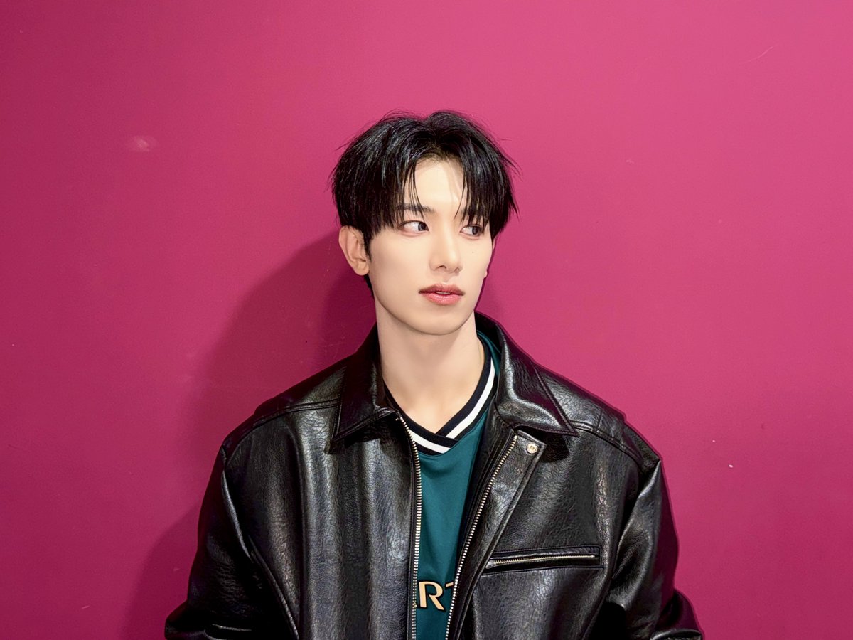 [#건호]
오늘은 조금 고양이 🐈‍⬛🐈‍⬛

#ALL_H_OURS #올아워즈
#KUNHO #건호