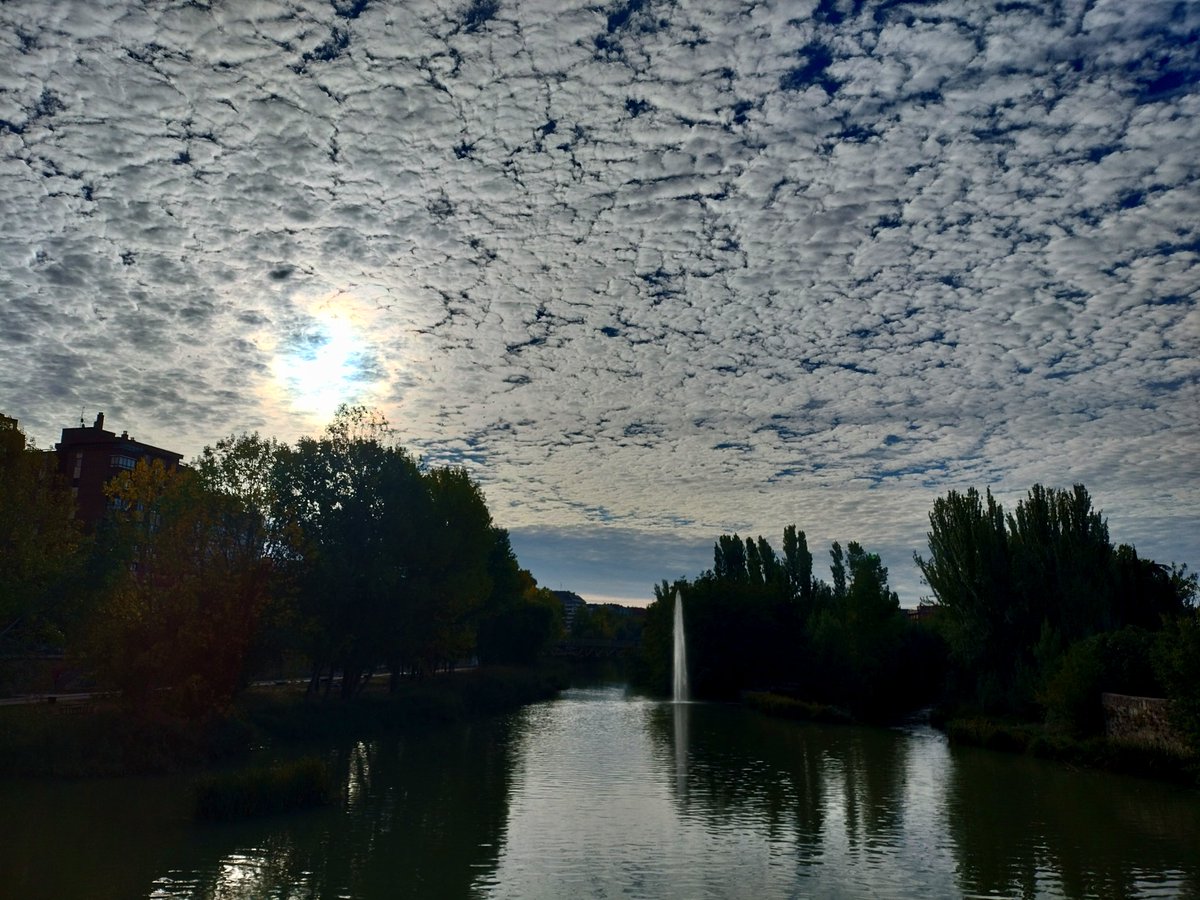 Mañana frías desde #Palencia con #cielos #empedrados...suelo mojado?? <a href="/lasextameteo/">La Sexta Meteo</a> <a href="/ElTiempo_tve/">El Tiempo en TVE</a> <a href="/mbarreiro_tve/">Martín Barreiro</a> <a href="/TiempoCyLTV/">El Tiempo en CyL</a> <a href="/ElTiempoes/">Eltiempo.es</a> <a href="/MeteoredES/">Meteored España</a> <a href="/sibilafc/">Silvia Ferrer</a> <a href="/ElTiempoA3/">El Tiempo de Antena 3</a> <a href="/HimarGonzalez/">Himar González</a> <a href="/Tiempo_Mercedes/">Mercedes Martín</a> <a href="/meteoduruelo/">Agustín Sandoval</a> <a href="/meteosegovia/">Adrián Escobar</a> <a href="/mndres/">Miriam Andrés</a> <a href="/beapalencia13/">bea palencia</a> <a href="/PalenciaAgenda/">Agenda Provincial de Palencia</a>