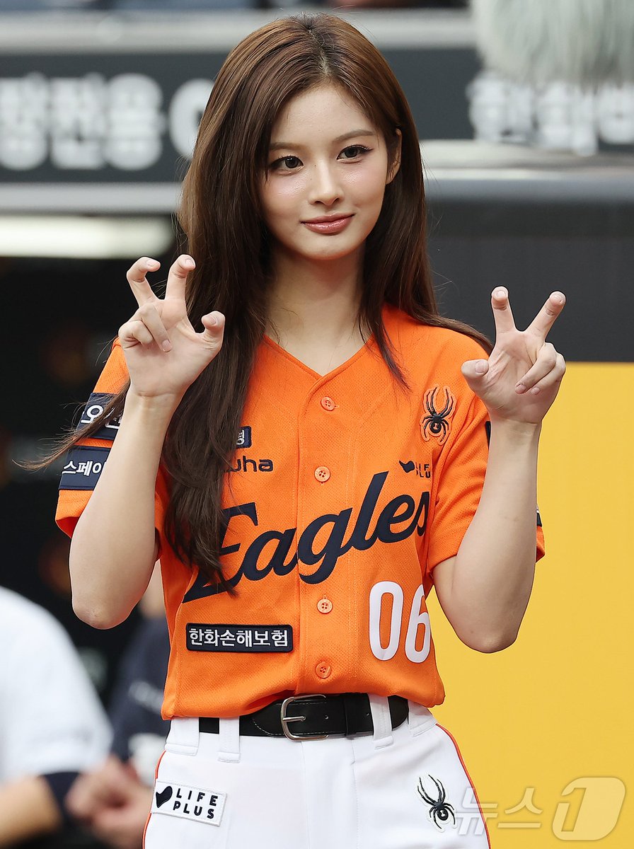 NMIXX ソリュン Sullyoon 　ベースボール ユニフォーム　ファンコン 엔믹스 #NMIXX #설윤 #SULLYOON #ソリュン