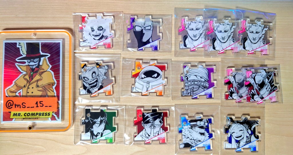 僕のヒーローアカデミア ヒロアカ アクリルパズル 原画展  交換

譲
画像のもの

求 
Mr.コンプレス　

1枚目は指定合わせて2対2のみの交換のみ