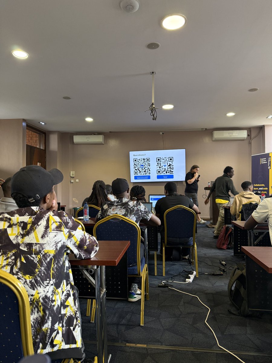 NdemoVeronica's tweet image. Day 2 @PyconKenya #PyConKE #PyconKE2025