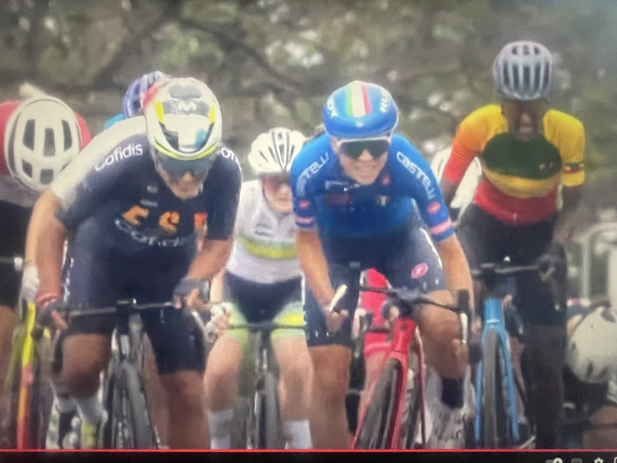 The way I was cheering for Ethiopia 🇪🇹 !! Tsige Kiros takes 7th place! 
A top ten for Africa in the women’s junior at #UCIWorldChampionship2025 in #Rwanda