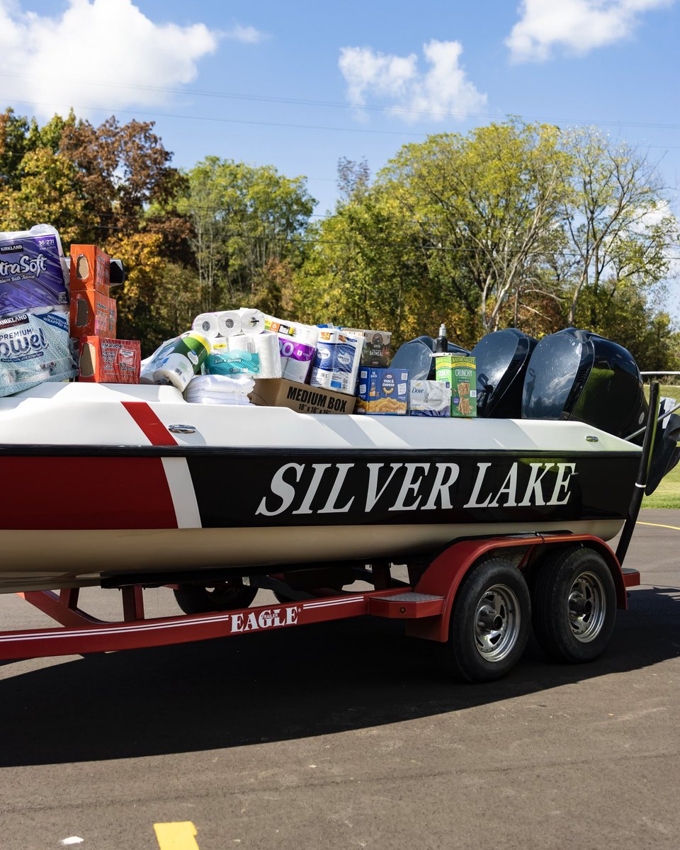 LascoFord's tweet photo. Our boat is full — and so are our hearts 💙
Together with Silver Lake Ski Club, we collected and delivered donations to Center of Hope to help local families in need!🫂
Thank you to everyone who came together to make this possible.

#FillTheBoat #LascoFord #SilverLakeSkiClub https://t.co/Tt9MKsCBNY