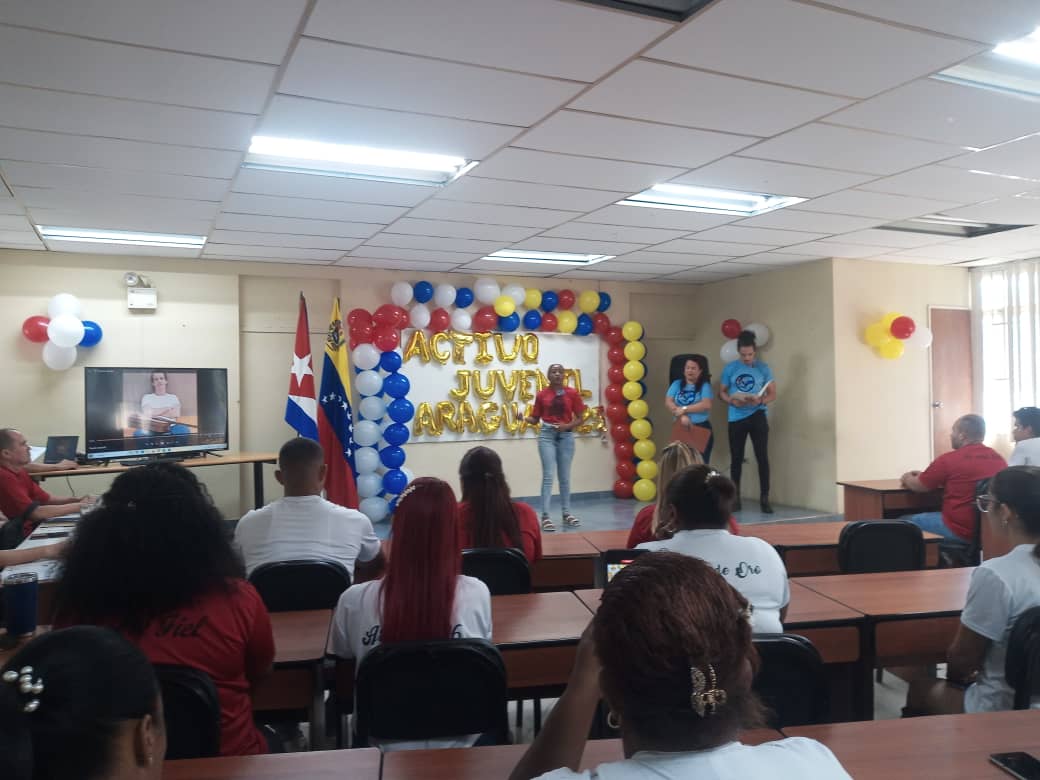 cubacooperaven's tweet photo. En desarrolló,en la mañana de hoy, activo Juvenil Estadual en el estado Aragua" por una juventud Martiana, Fidelista y Moncadista, a Cuba Ponle corazón ", con la presencia de Juan Domínguez Pérez, Jefe del grupo de Trabajo Nacional #CubaCoopera https://t.co/kT6HjXNjBh