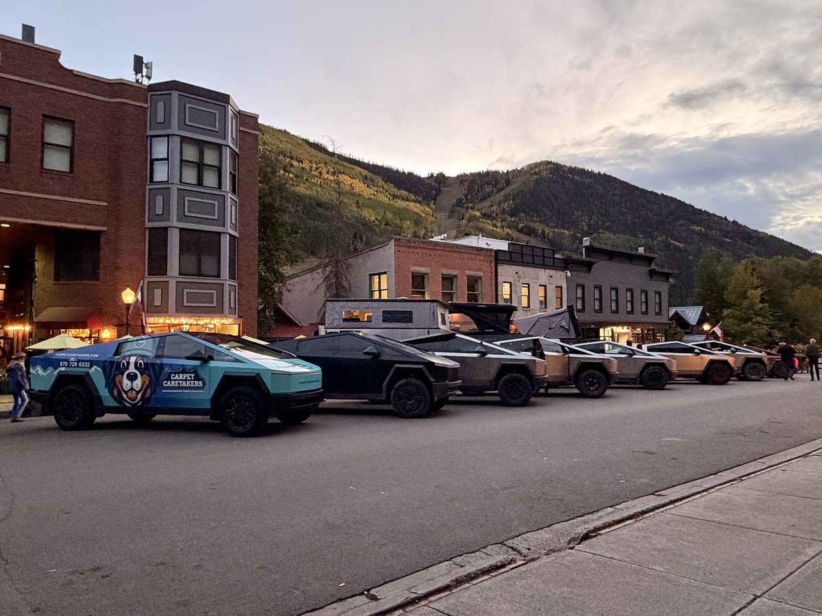 Great time with <a href="/cybertruck/">Cybertruck</a> last night, lighting up Telluride with a light show at the #tellurideautumnclassic