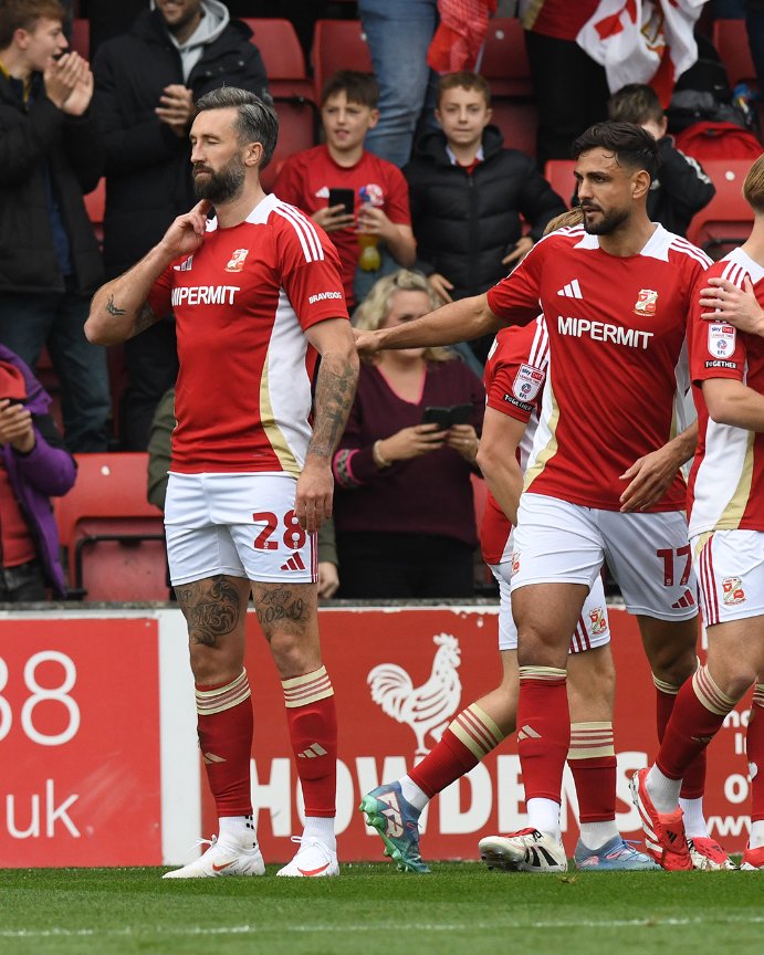 Ollie Palmer's first league goal for Swindon ❤️