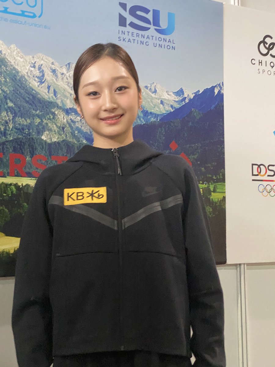 Jia SHIN 🇰🇷 133.98 / 208.45

“After my not-so-successful senior debut, I’m satisfied with this second senior event,
Instead of focusing only on the Olympics this year, I really want to look at the bigger picture — my senior Grand Prix and a lot of other events — and work toward