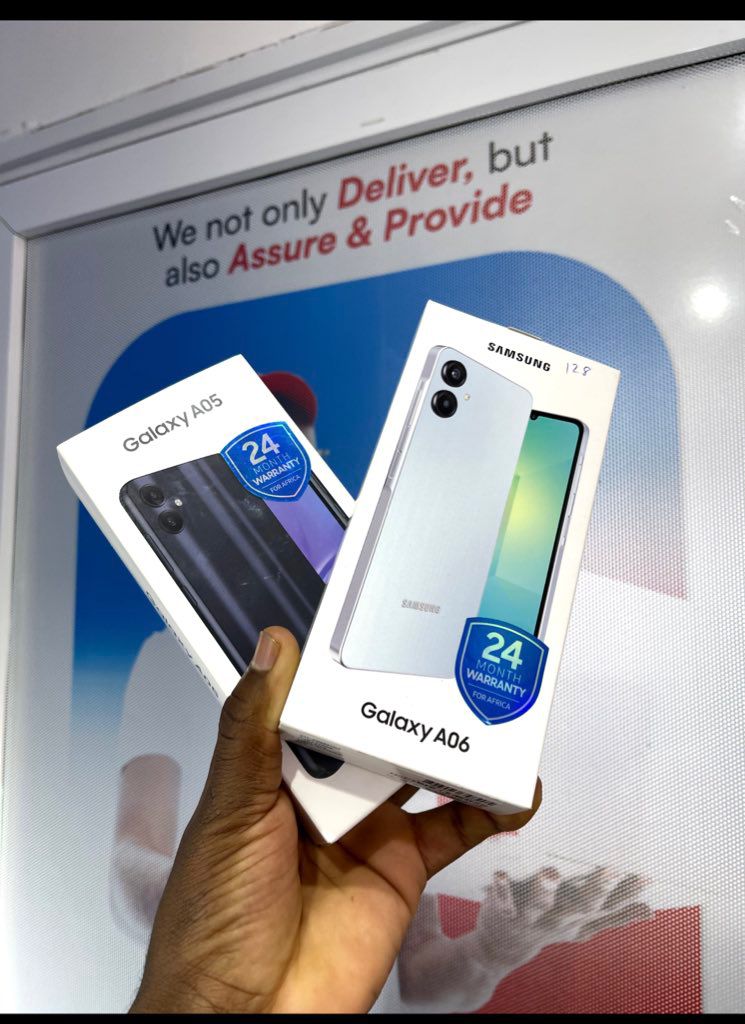 _shaarlyy's tweet photo. EXCLUSIVELY DISCOUNTED PRICES ON SAMSUNG PHONES FROM @ecbtechnologies 🔥 

•A26 128GB: 29,000
•A26 256GB: 33,000
•A36 256GB+8GB: 38,000
•A36 128GB+6GB: 36,000

•A56 256GB+8GB: 47,000
•A56 128GB+8GB: 41,000

•A05 64GB/4GB: 12K
•A05s 128GB/4GB: 17K

https://t.co/DsRAuiF3C5 https://t.co/0COpwbAO6O