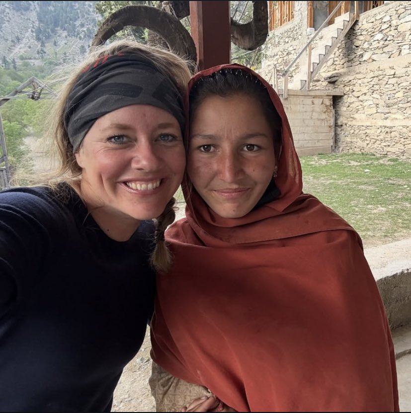 Meeting Kalash and Nuristani people in this remote part of Pakistan was definitely a highlight of my journey through Pakistan. I made some instant friends, tried to keep up with Engineer who didn’t ride a motorcycle but was operating Pakistani..instagram.com/p/DPEToUfAvGm/…