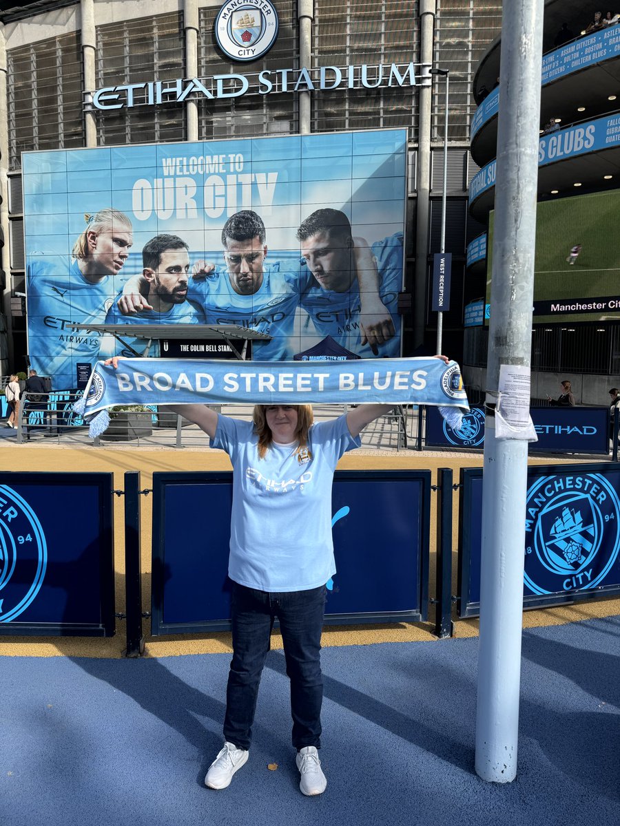 <a href="/paulypaul/">paulypaul</a>  roughy a bit of Philly with me today