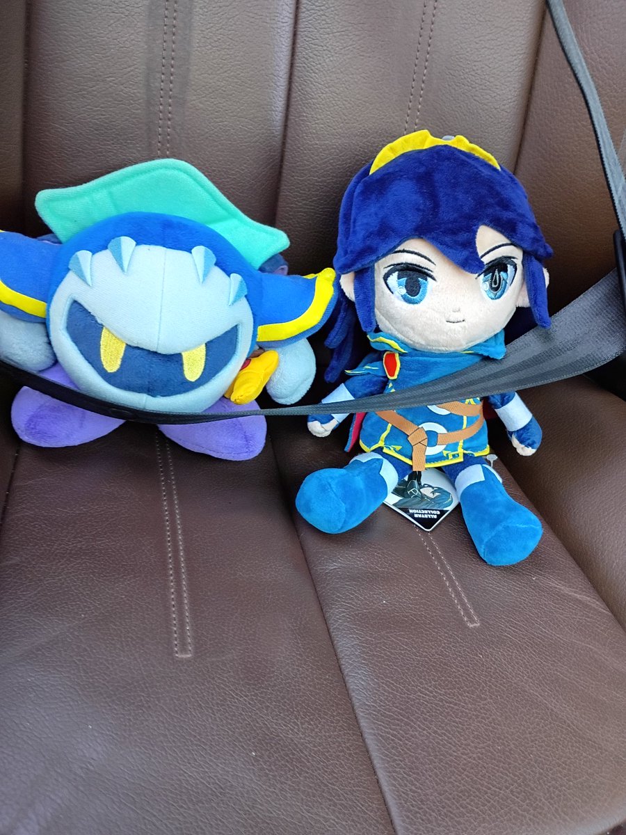 Scrambled tweet media