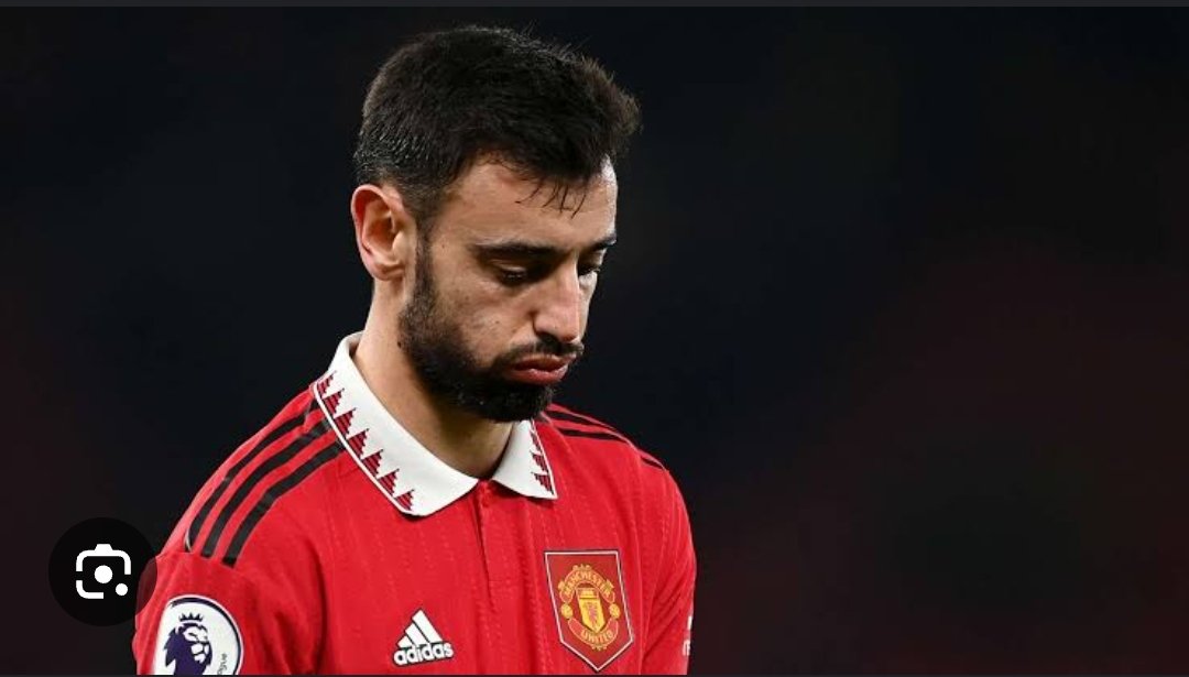 Jarrel__16's tweet photo. The most selfish and childish player in the world's best club 

#PremierLeague #BREMUN #Manchester #ManchesterUnited https://t.co/RzLX4SCbBd