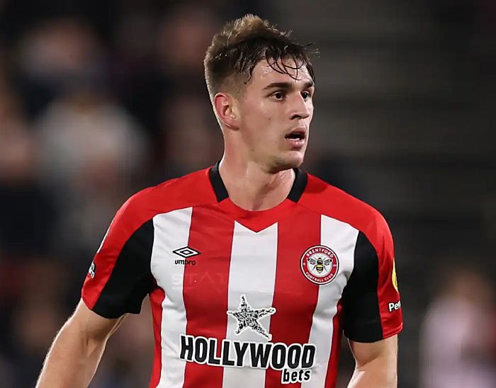 Yehor Yarmolyuk vs Man United:

1 assist
48 passes
75% pass accuracy
2/4 accurate long balls
1 key pass
1/1 successful dribble
1 tackle
1 interception
1 blocked shot
2 clearances
4/5 duels won

The 21-year-old Brentford player is such a superb midfielder! 🇺🇦💎