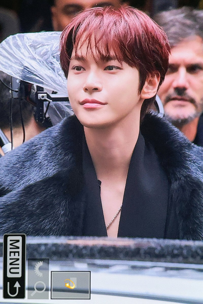 250927
#도영 #DOYOUNG 
#DGSS26xDOYOUNG
#DGxDOYOUNG
<a href="/dolcegabbana/">Dolce&Gabbana</a>