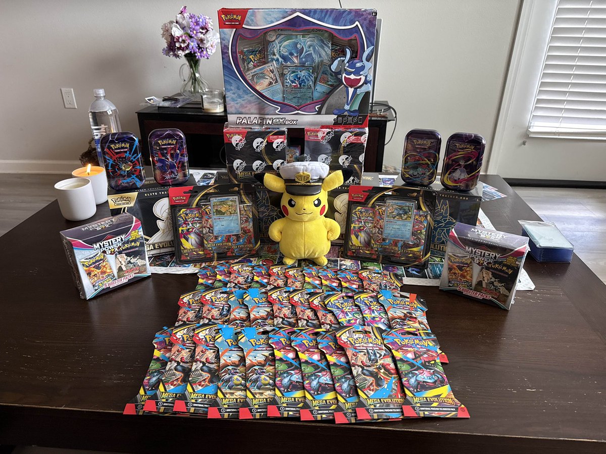 I hope everyone had an amazing Mega Evolution release day! 

#megaevolution #Pokemon