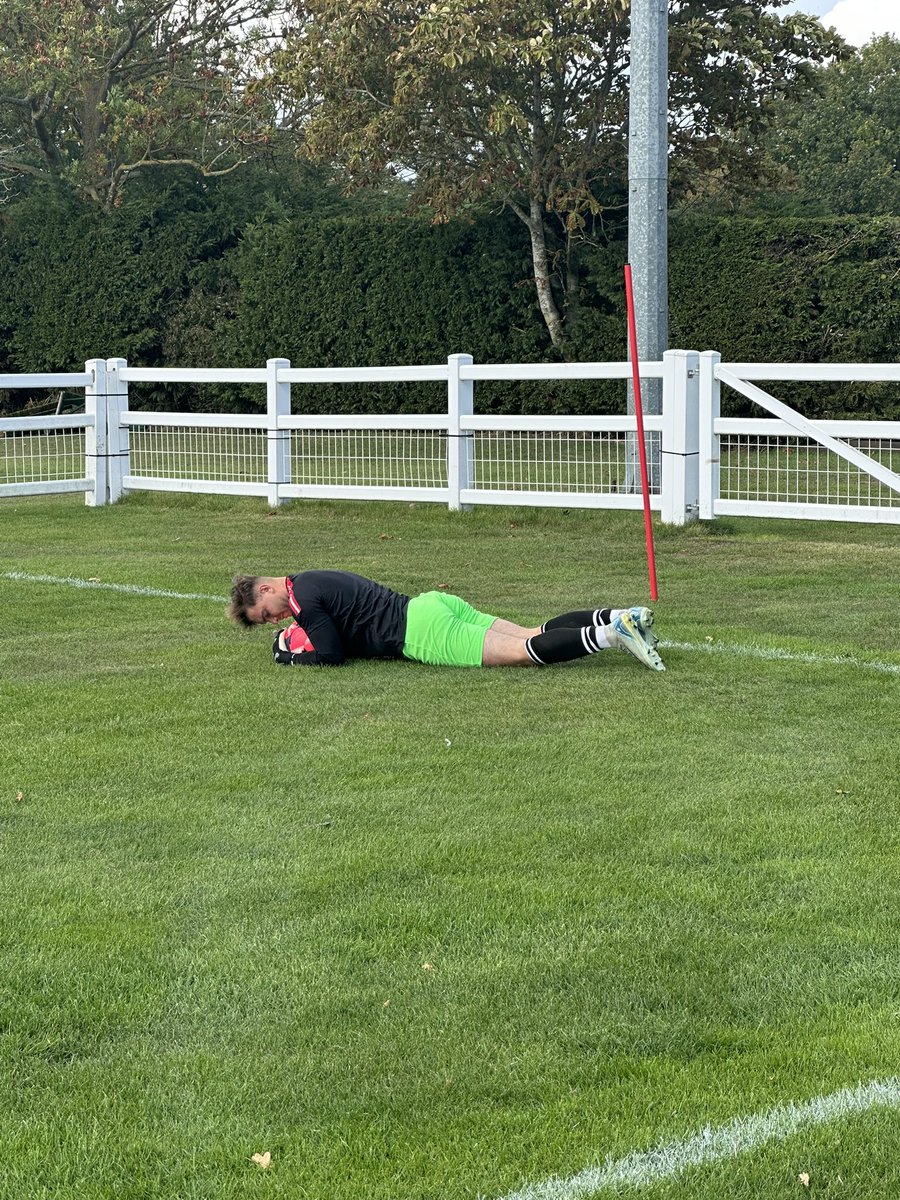 🧤 makes it 100!

Today marks the 100th appearance for this man in between the posts for Walsham!