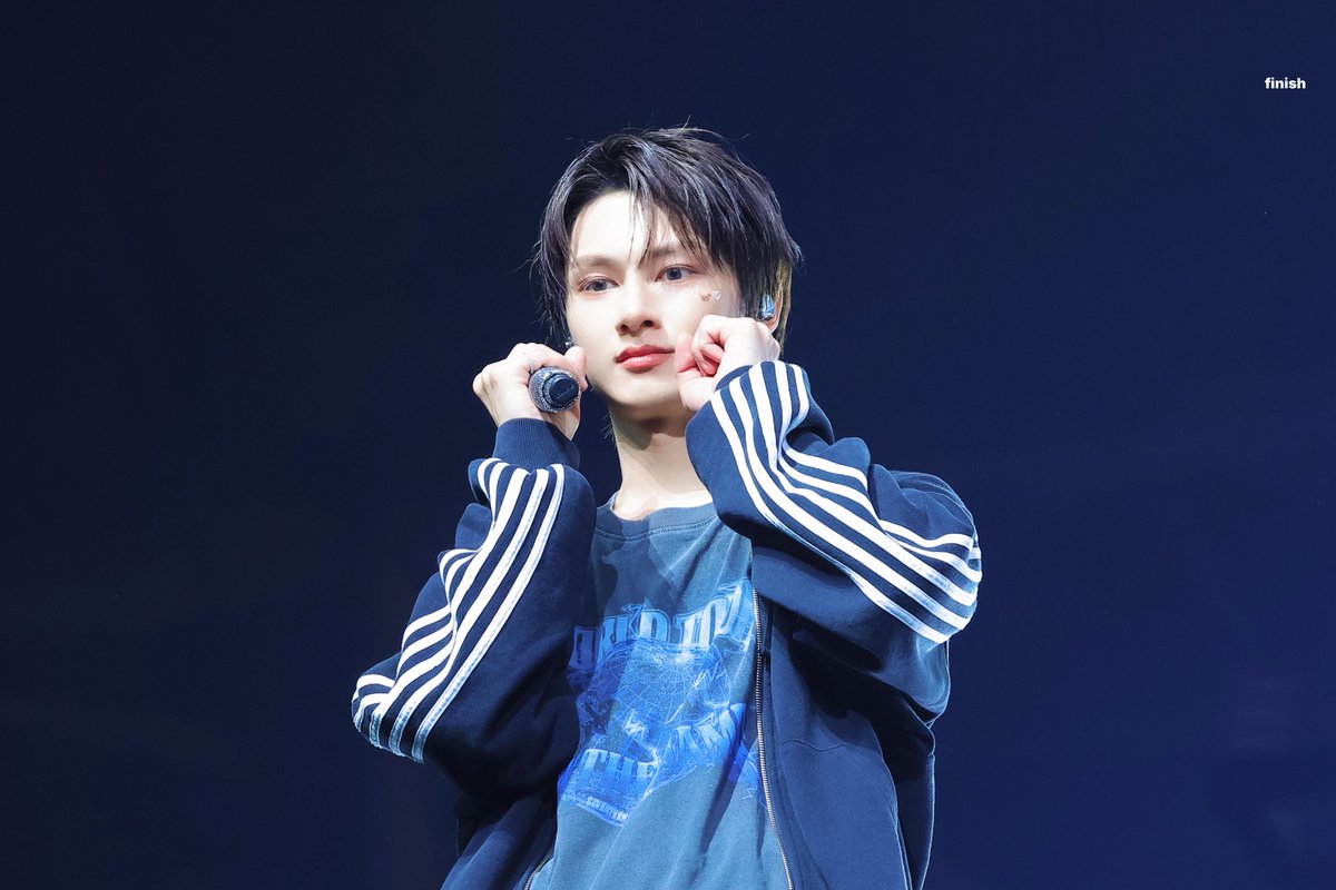 finish0610's tweet photo. 250927

#준 #JUN #문준휘 #文俊辉 #세븐틴 #SEVENTEEN https://t.co/8vUTvkX9HE