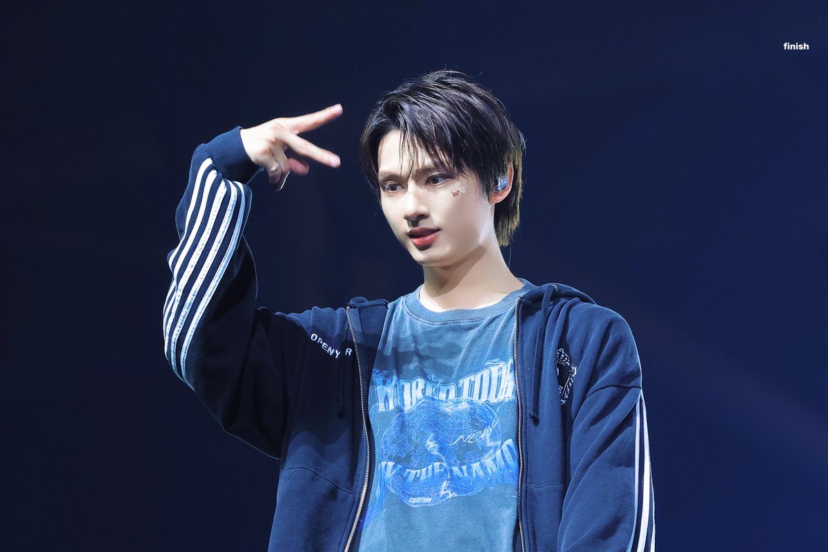 finish0610's tweet photo. 250927

#준 #JUN #문준휘 #文俊辉 #세븐틴 #SEVENTEEN https://t.co/8vUTvkX9HE