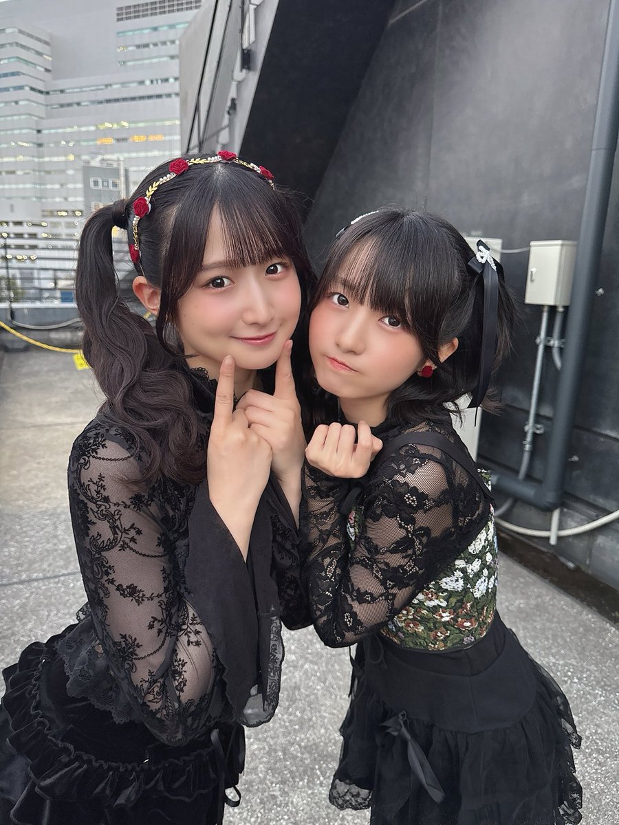 0112Kako's tweet photo. OTOTOMO -おととも- ありがとうございました！

かとゆいとユニットで歌ったよ〜🎤🥑
みんなが楽しんでくれてるのがほんとに嬉しい🥹
また絶対やりたいー！！
みんな今日の感想たくさんポストしてね！！！

↓セトリ↓
1.ただ君に晴れ(ヨルシカ)
MC
2.ツインテールは２０歳まで♡(きゅるりんってしてみて)
3.手遅れcaution(=LOVE)
4.1/3の純情な感情(SIAM SHADE)